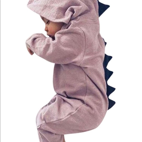 🏆Adorable Pink Dinosaur Hooded Baby Romper - Picture 3 of 4